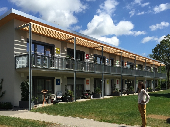 Lindenhof Laubengangtyp - Ansicht Sden mit vorgesetztem Balkon